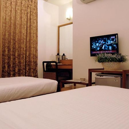 The Ambience Hotel 푸네 객실 사진
