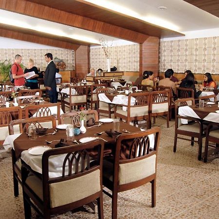 The Ambience Hotel 푸네 외부 사진