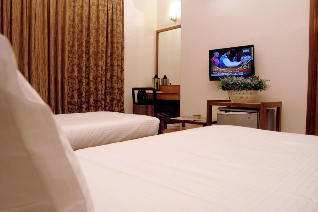 The Ambience Hotel 푸네 객실 사진
